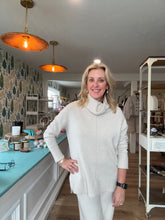 Load image into Gallery viewer, Lux Cream Set
