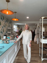 Load image into Gallery viewer, Lux Cream Set
