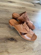 Load image into Gallery viewer, Leather Heel
