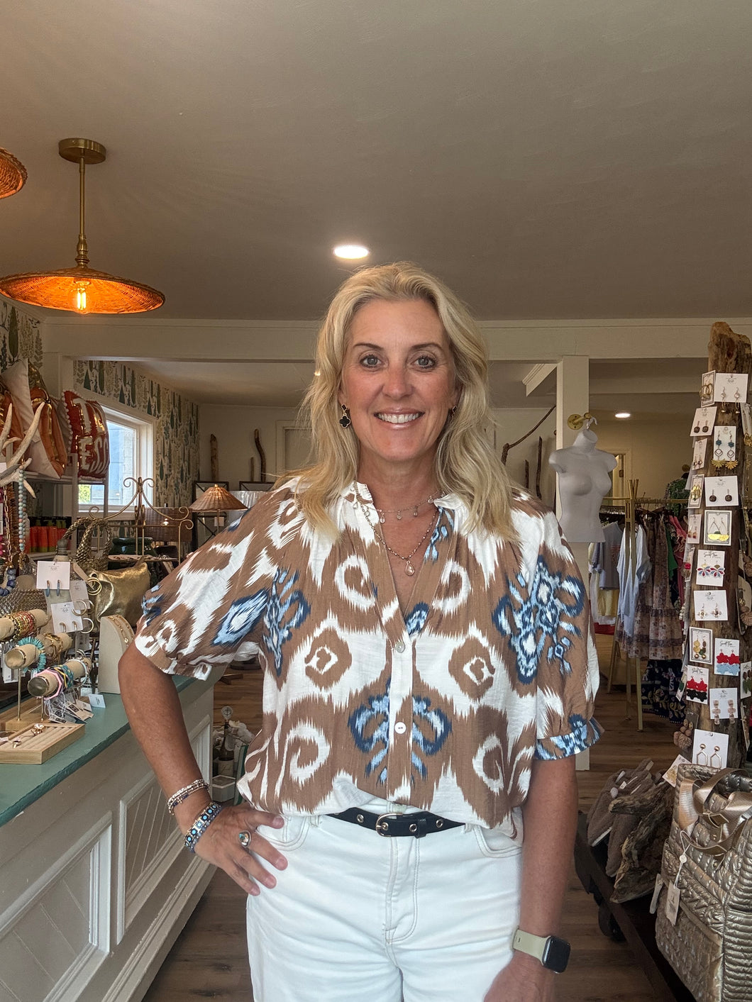 Taupe/Blue Top