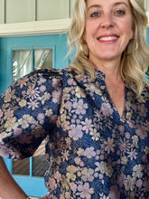 Load image into Gallery viewer, Floral Jacquard Top
