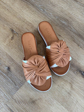 Load image into Gallery viewer, Leather Sandal
